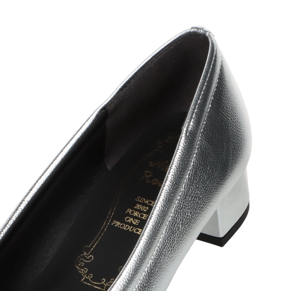 リボン付きパンプス