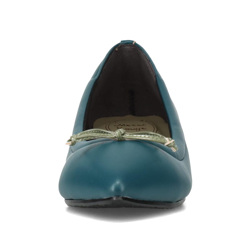 リボン付きパンプス