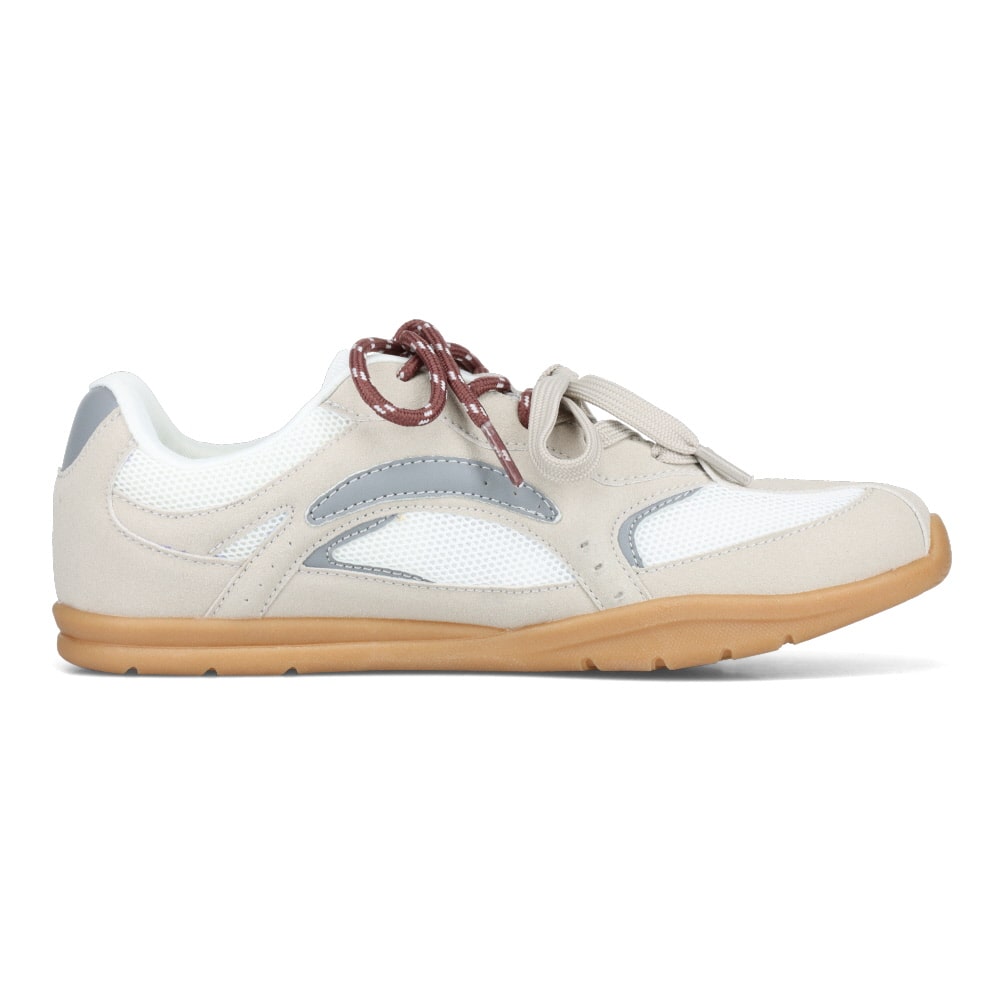 ロープロファイルスニーカー