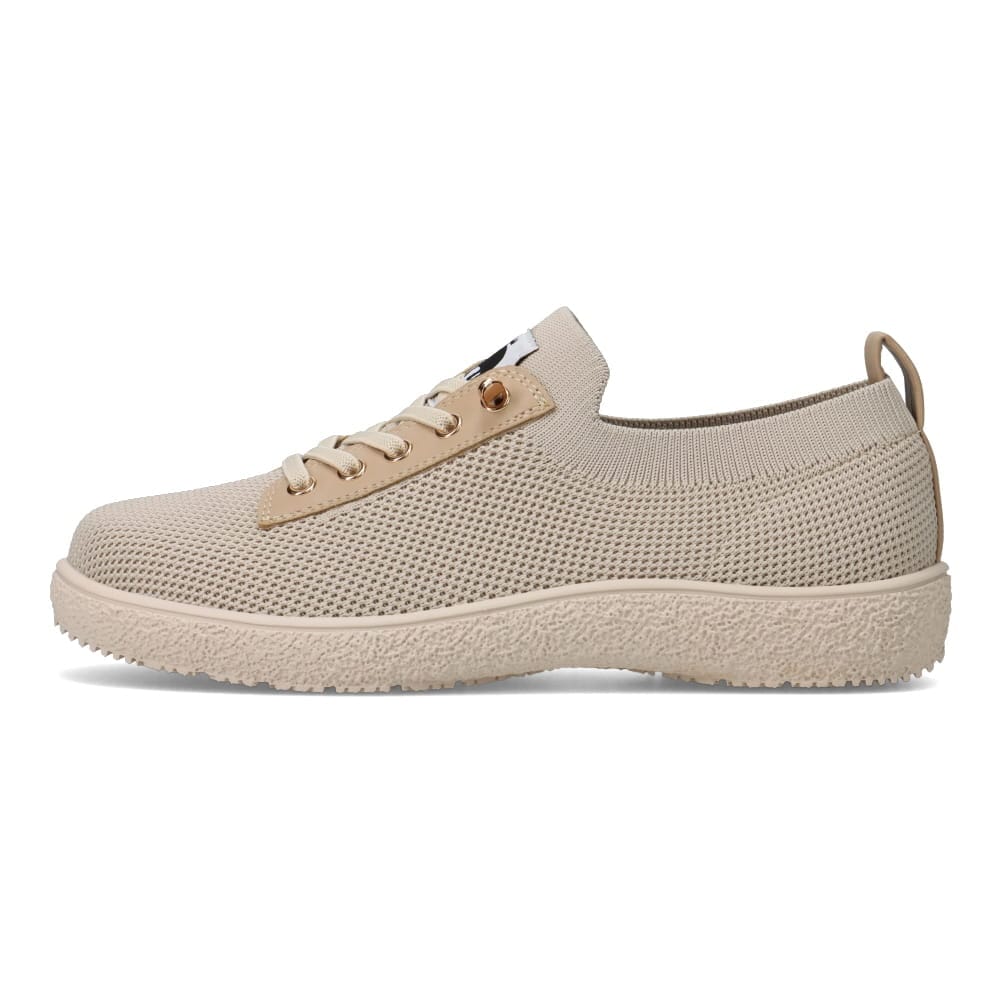 ニットスニーカー