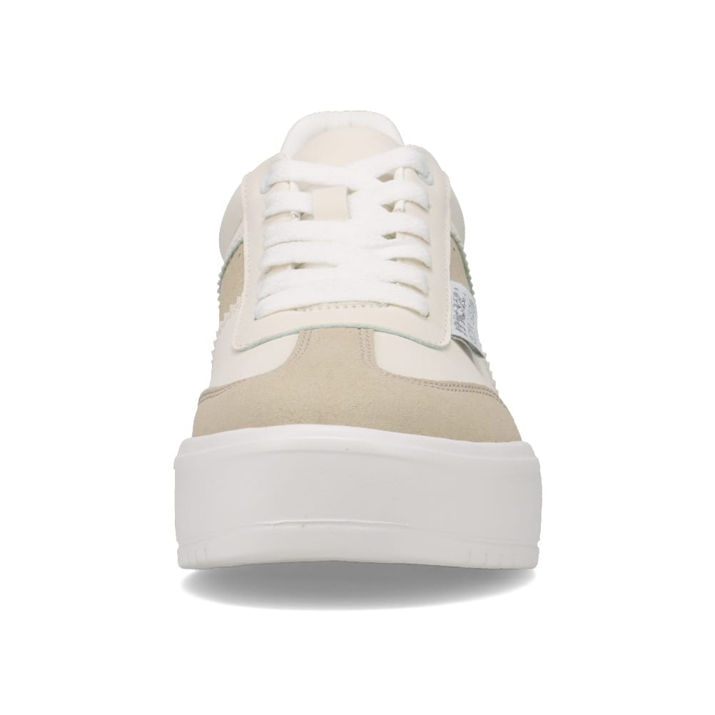 ローカットスニーカー