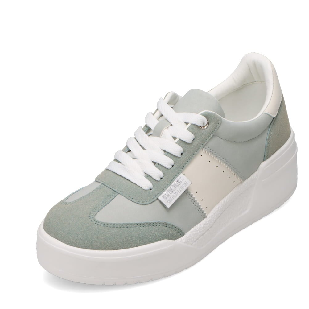 ローカットスニーカー