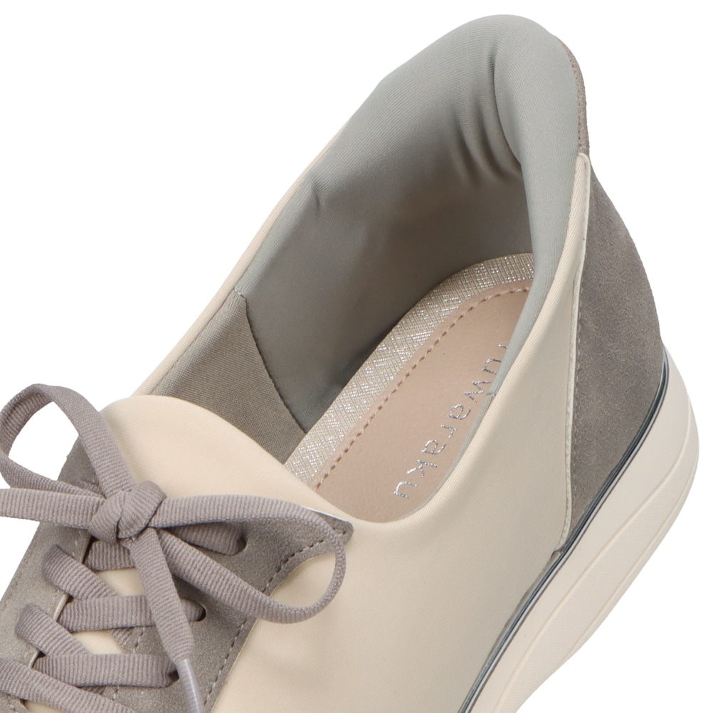 スパットシューズ 手を使わずに履ける