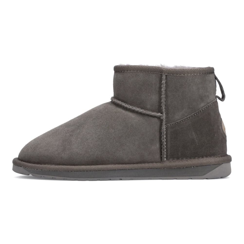 ムートンブーツ