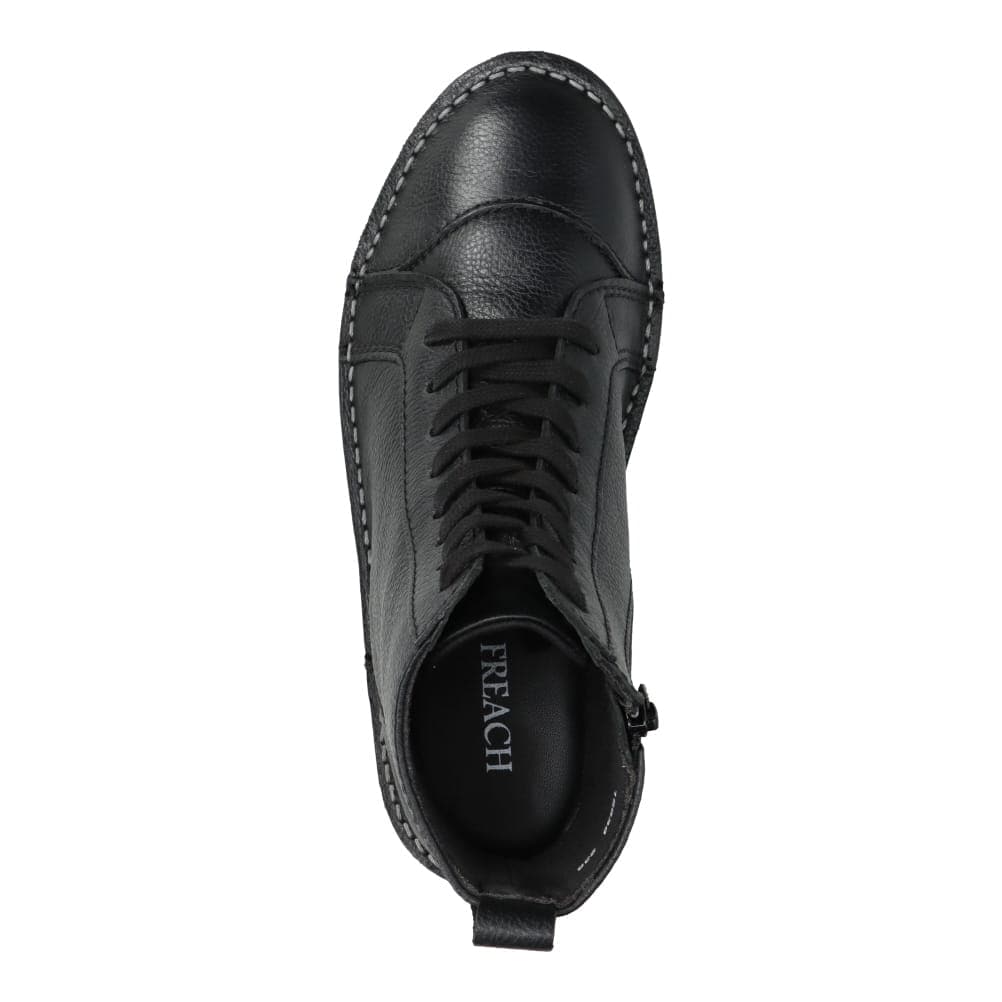 軽量レースアップブーツ