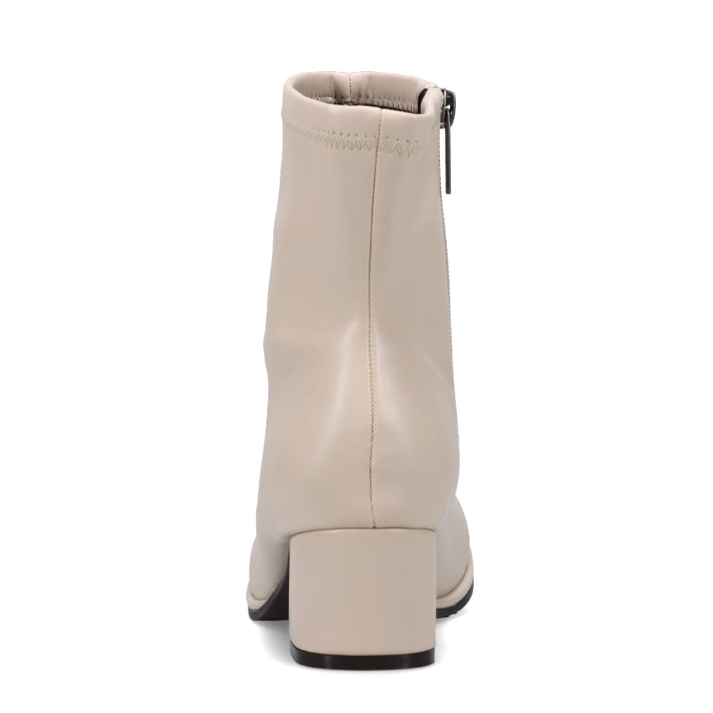 our ショートブーツ　アイボリー　L a.v.v アー・ヴェ・ヴェ ヒールアップショートブーツ レディース