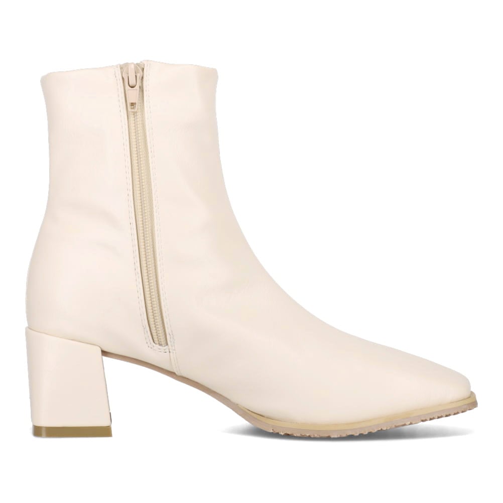 ストレッチショートブーツ