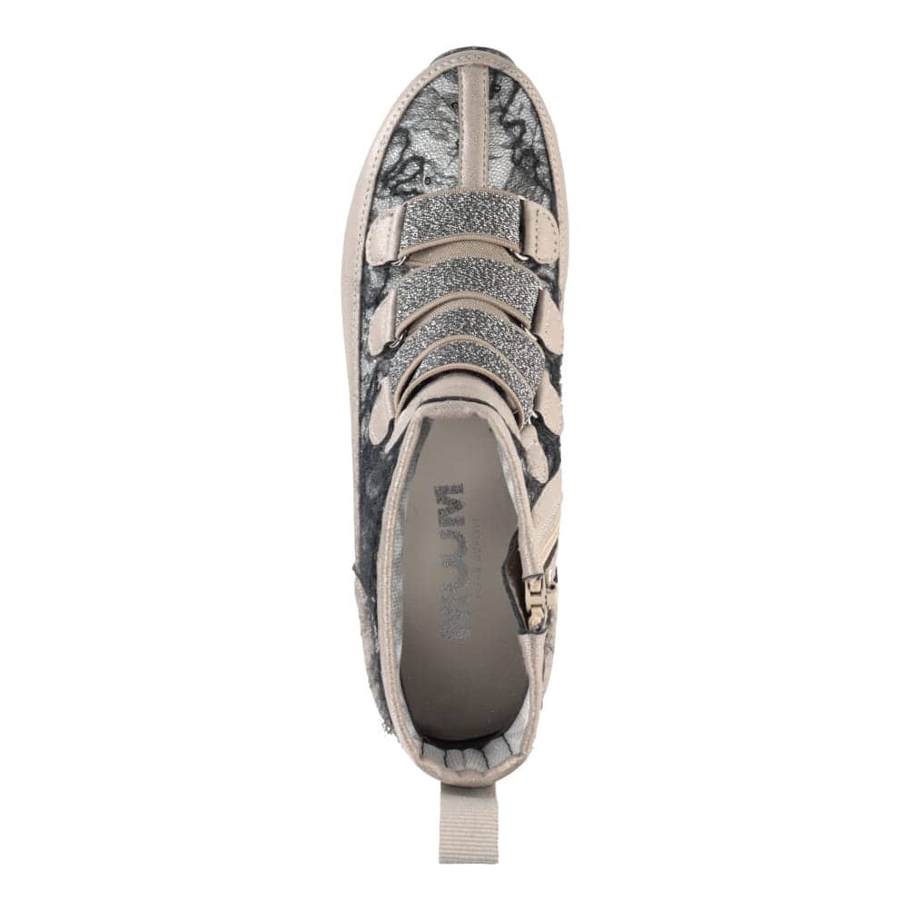 クリアソールショートブーツ