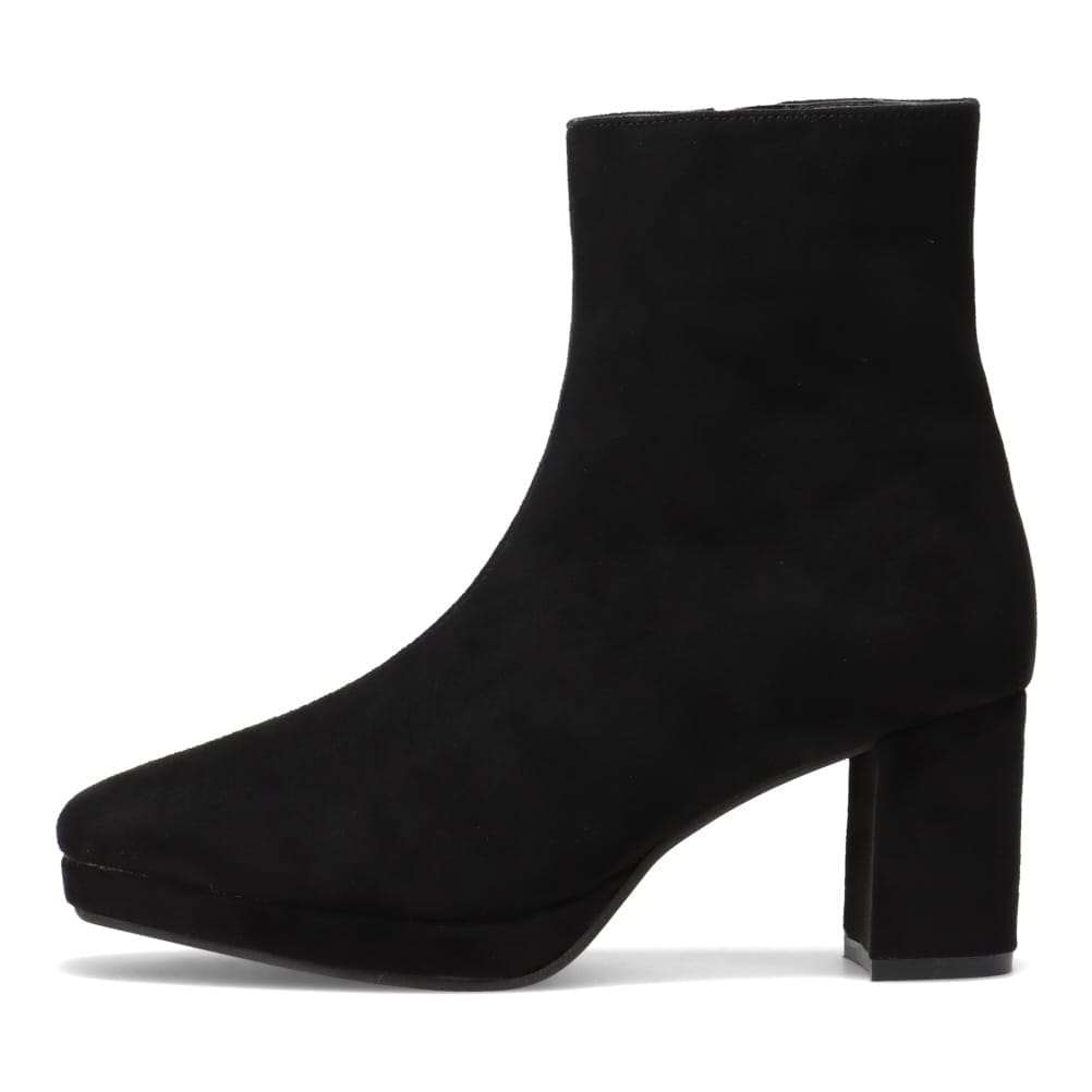 チャンキーヒールショートブーツ