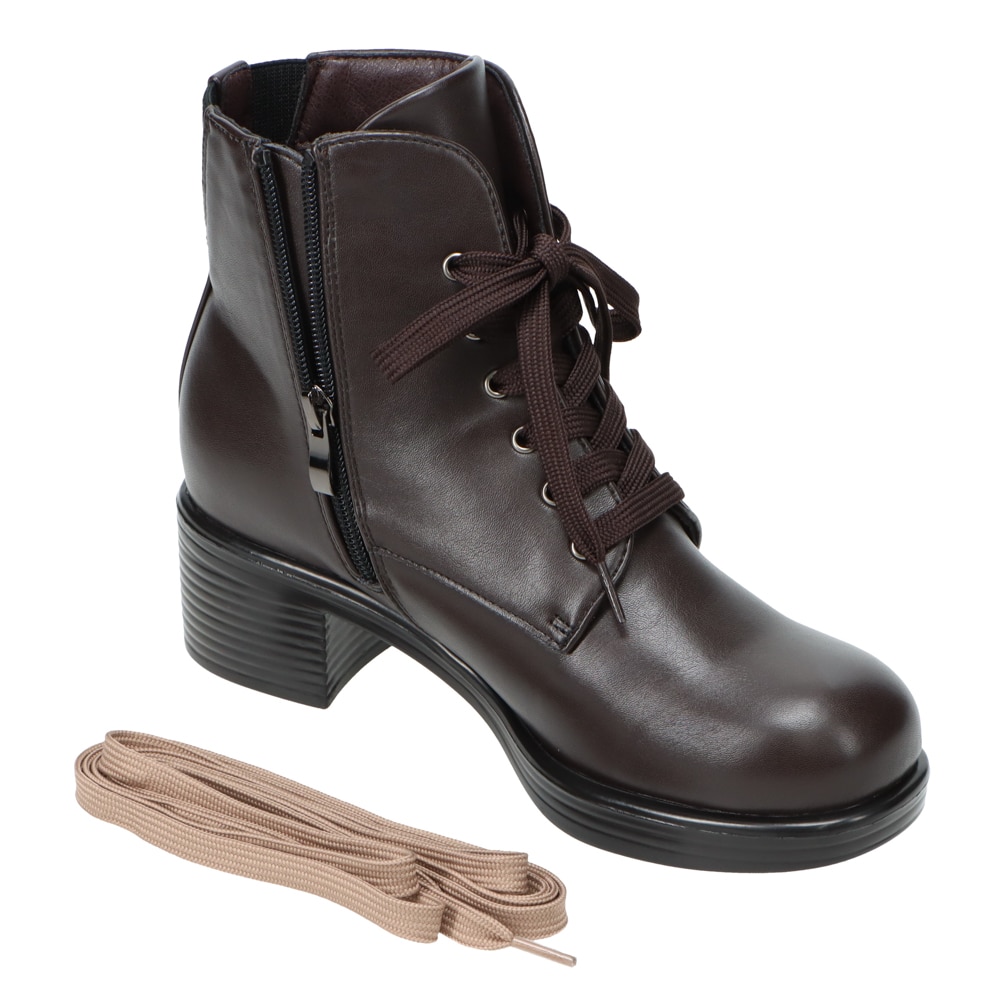 レースアップブーツ