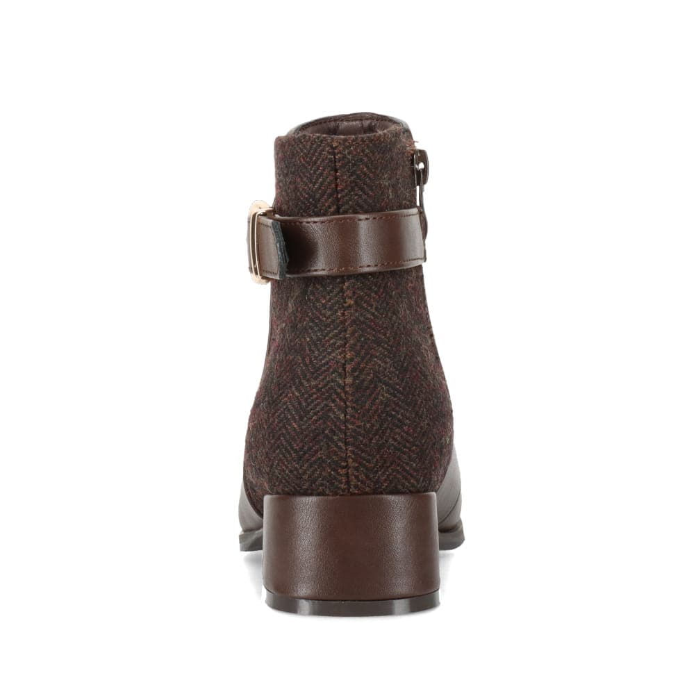 ゴールドバックルショートブーツ