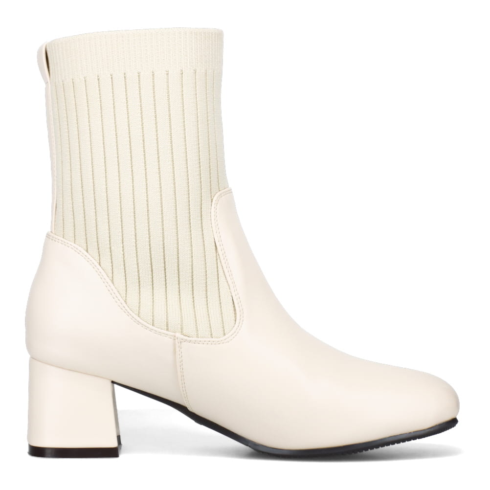 ヒールアップニットブーツ