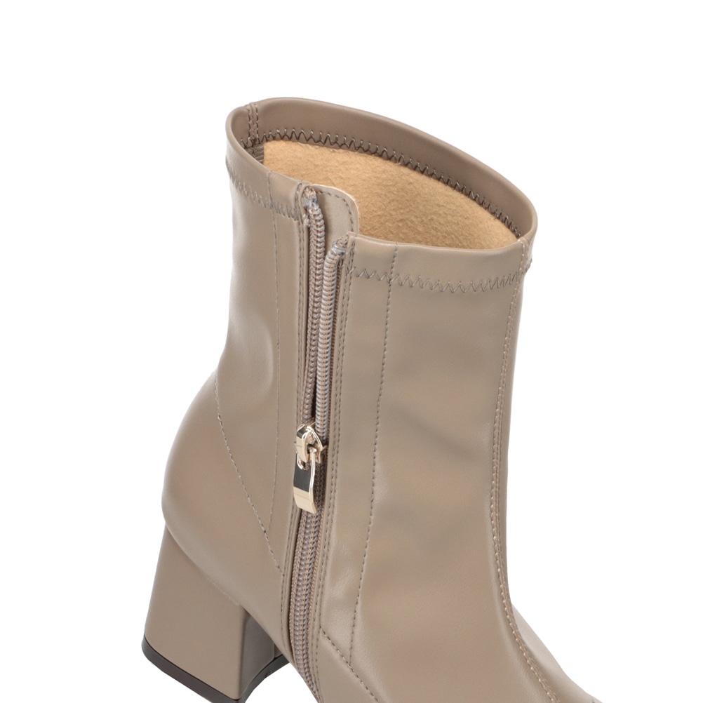 ヒールアップストレッチブーツ