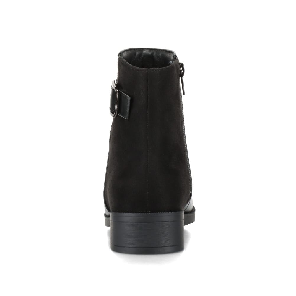 ショートブーツ