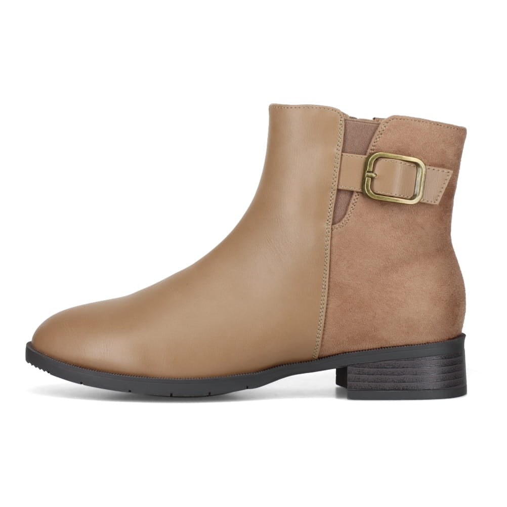 ショートブーツ