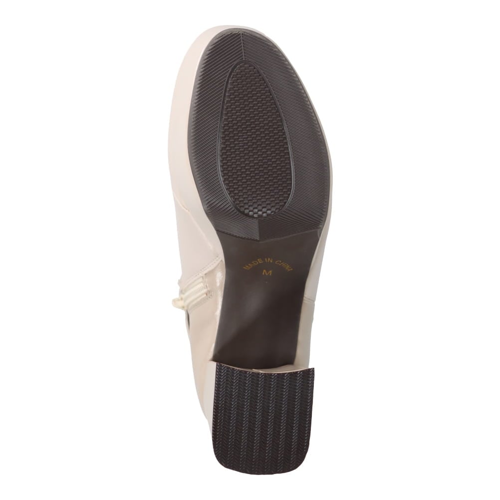 チャンキーヒールブーツ