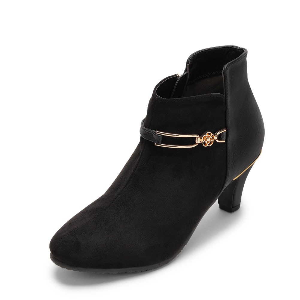 バックルベルトショートブーツ