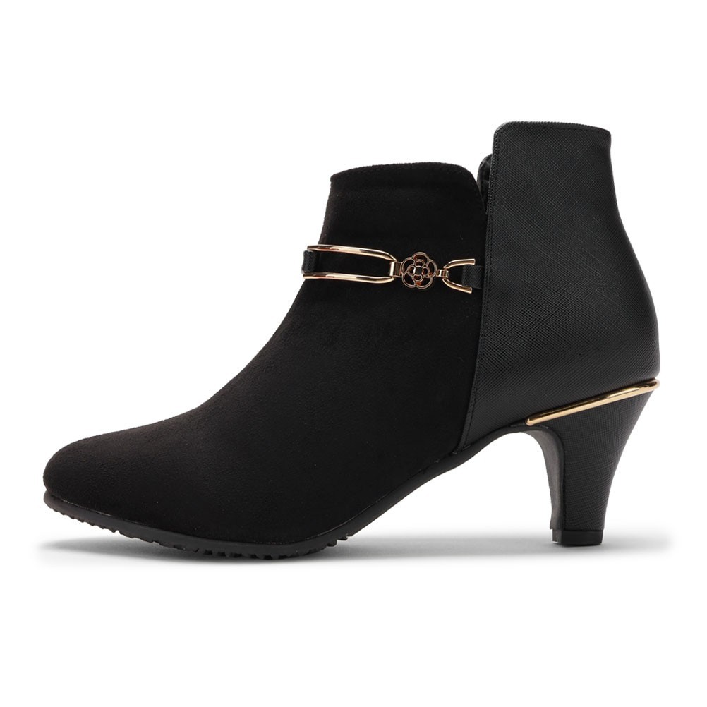 バックルベルトショートブーツ