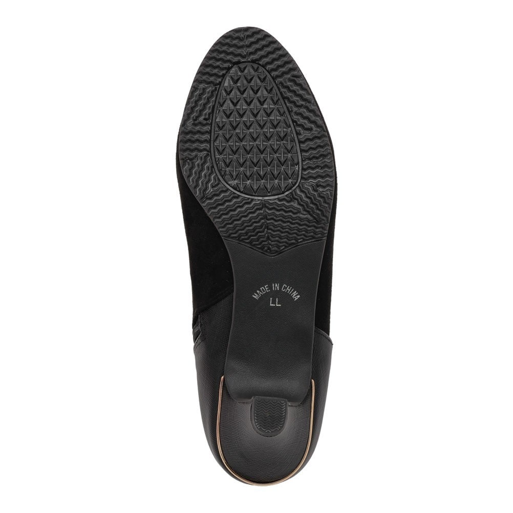 バックルベルトショートブーツ