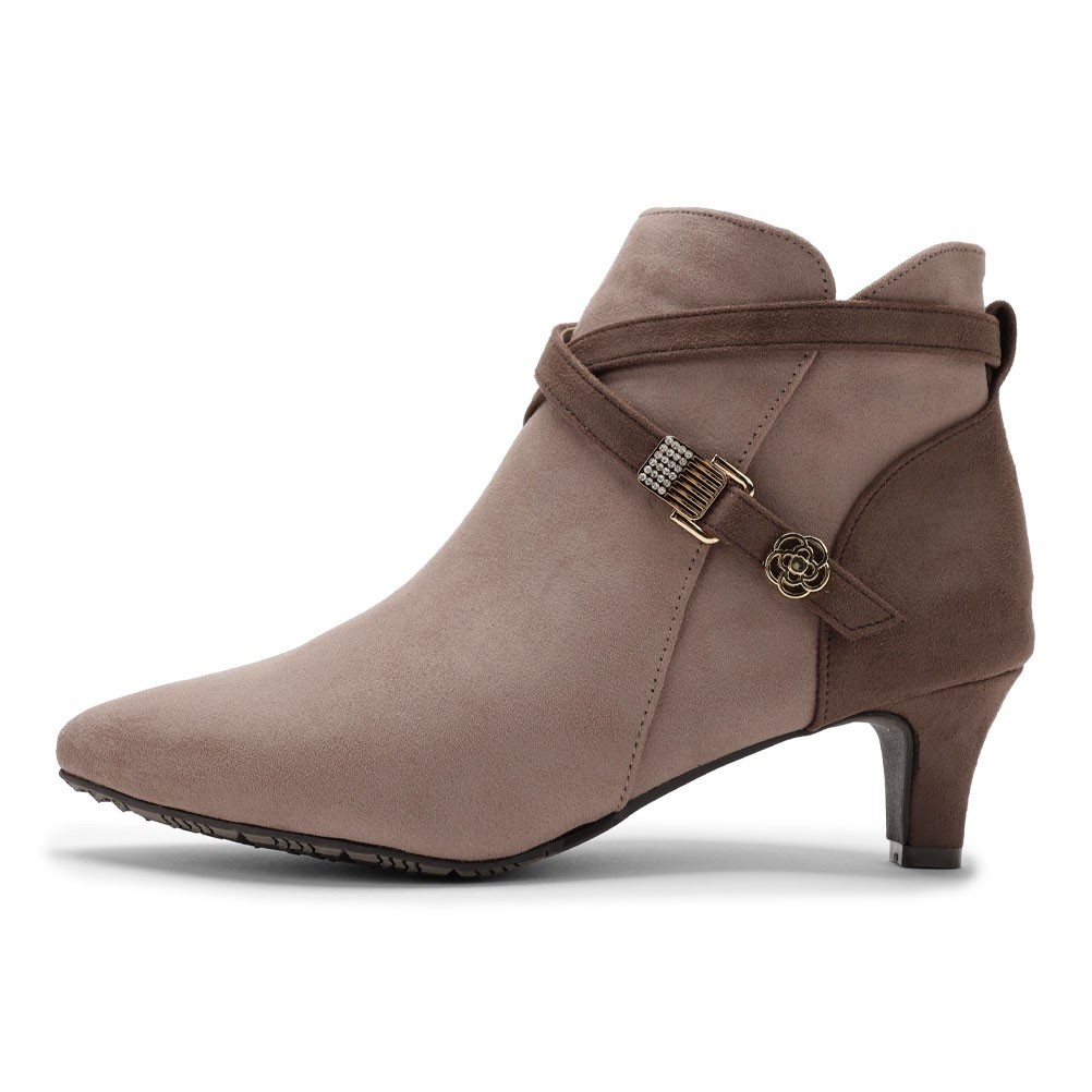 クロスベルトショートブーツ