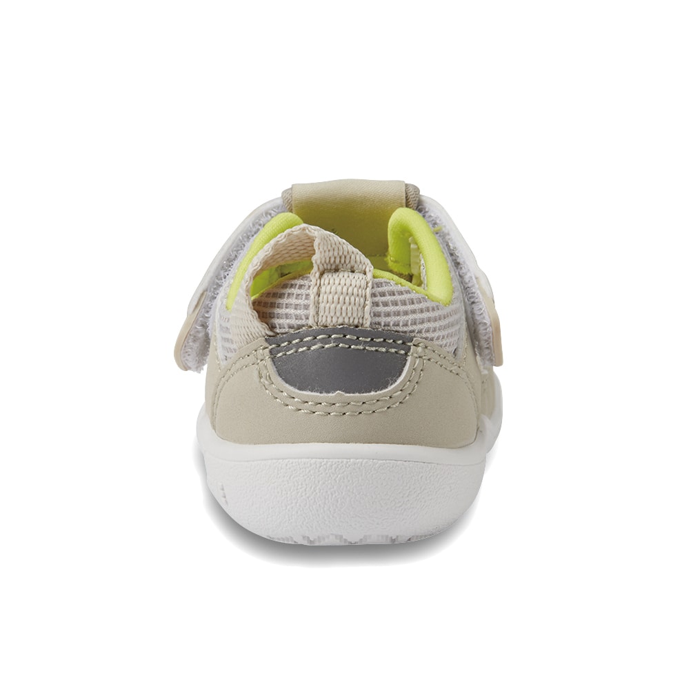 ウォーターシューズ