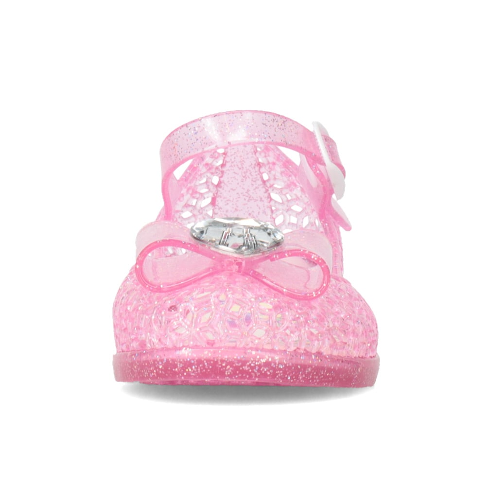 光るクリアパンプス