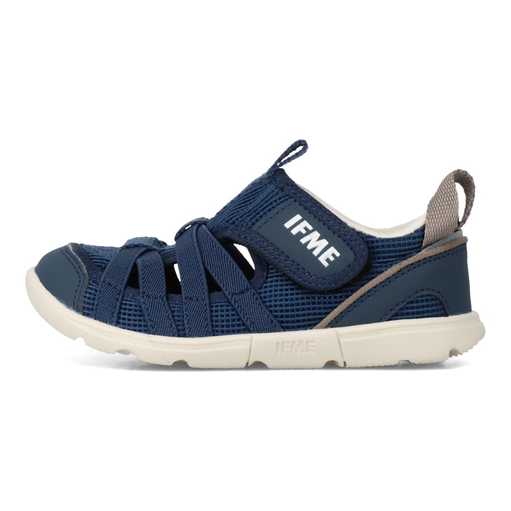 ウォーターシューズ