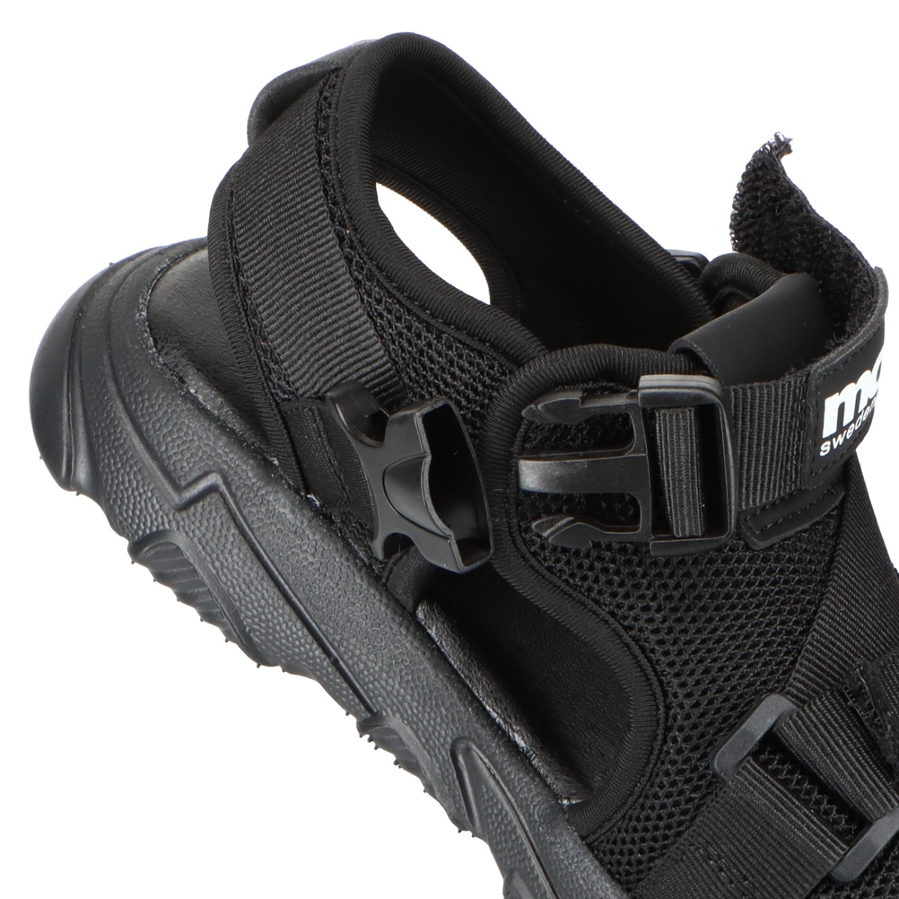 スポーツサンダル