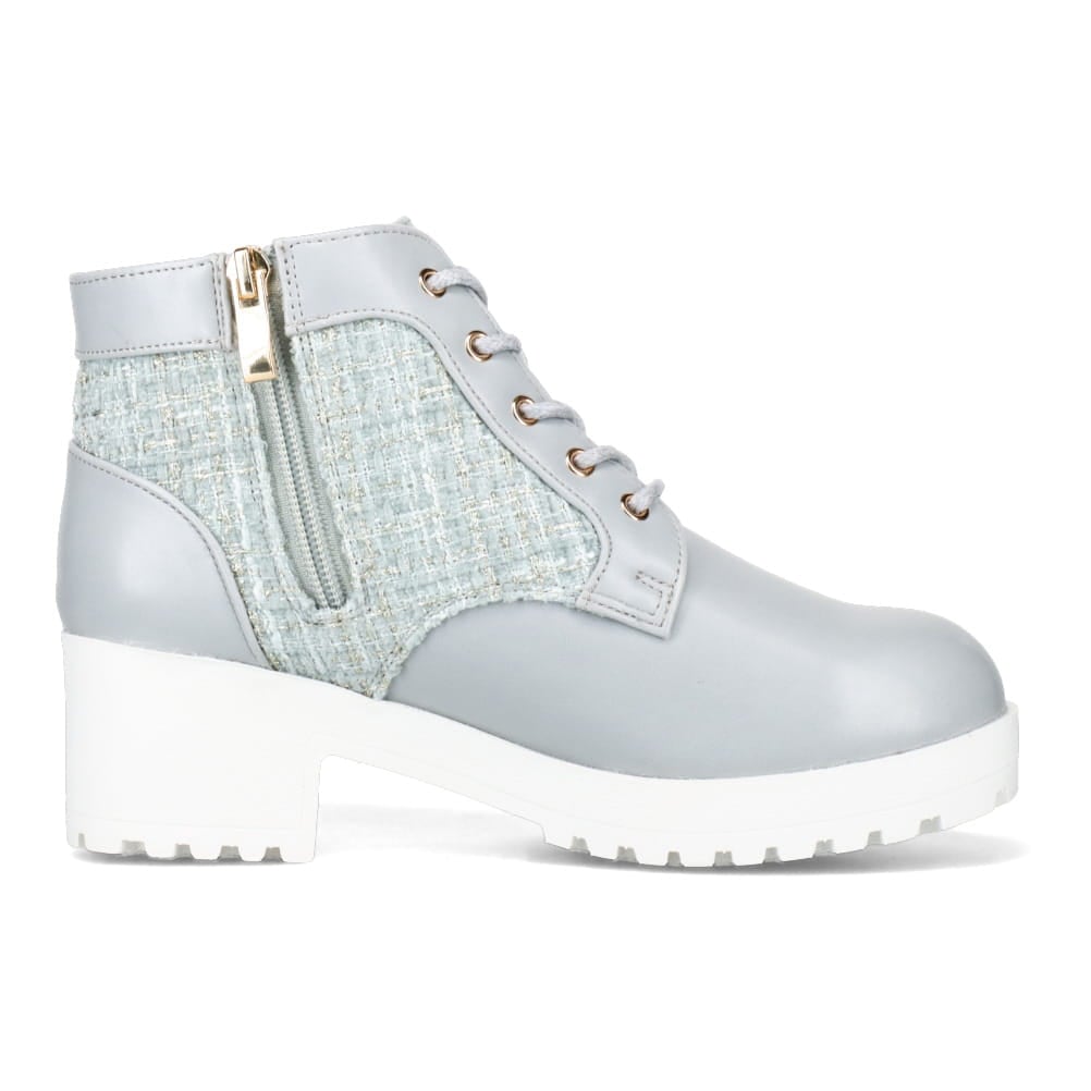 ガーリーショートブーツ