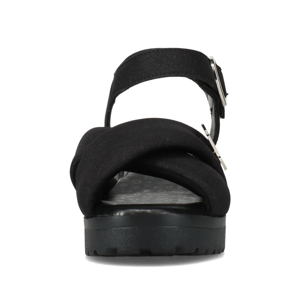 ストラップサンダル