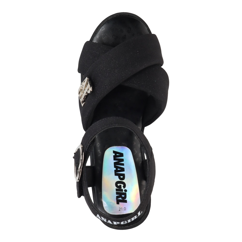 ストラップサンダル