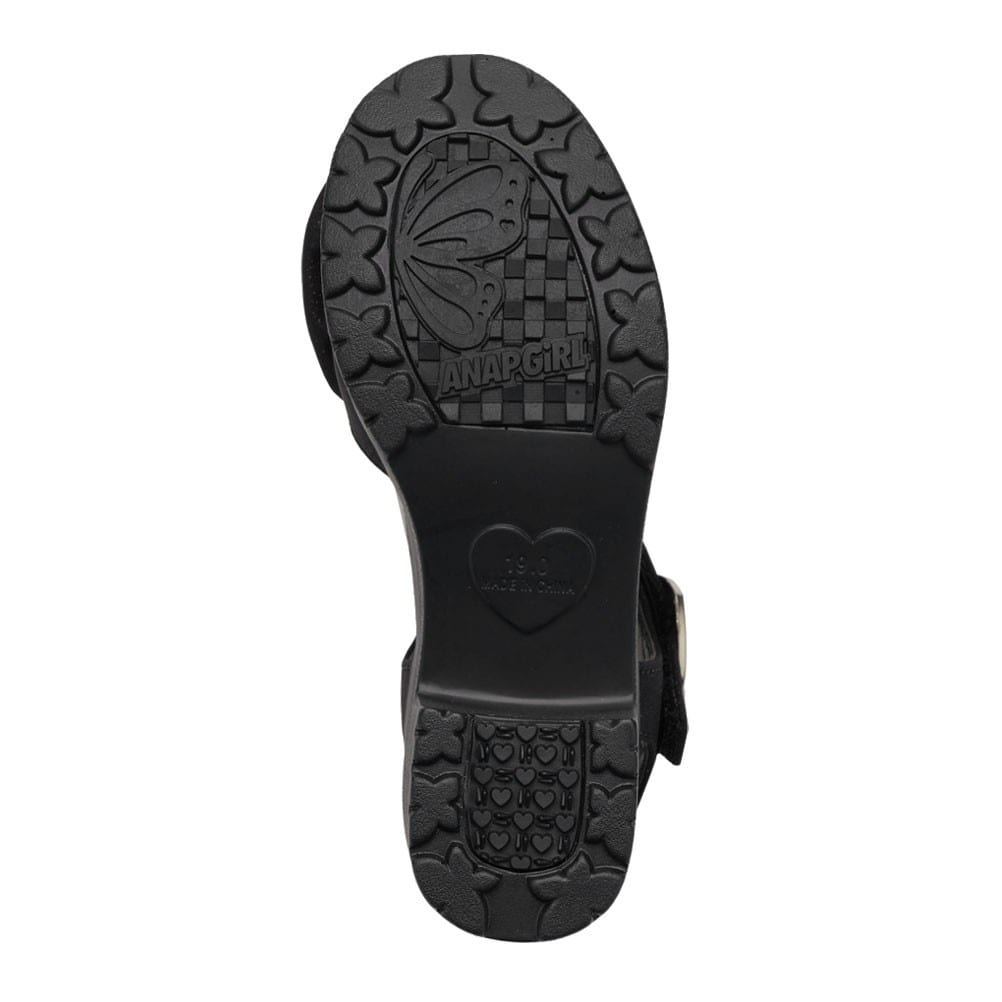 ストラップサンダル