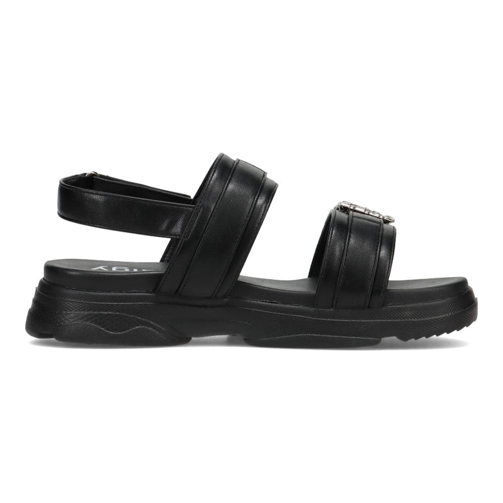 ビジューサンダル