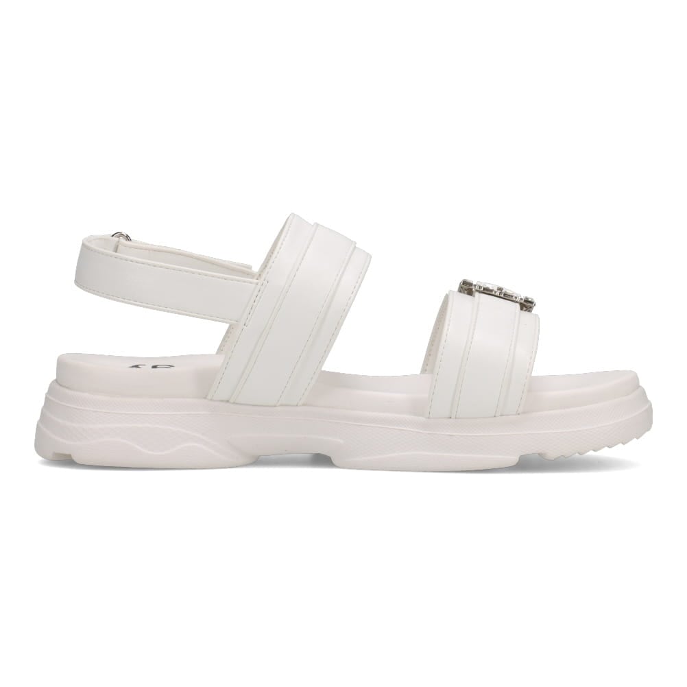 ビジューサンダル