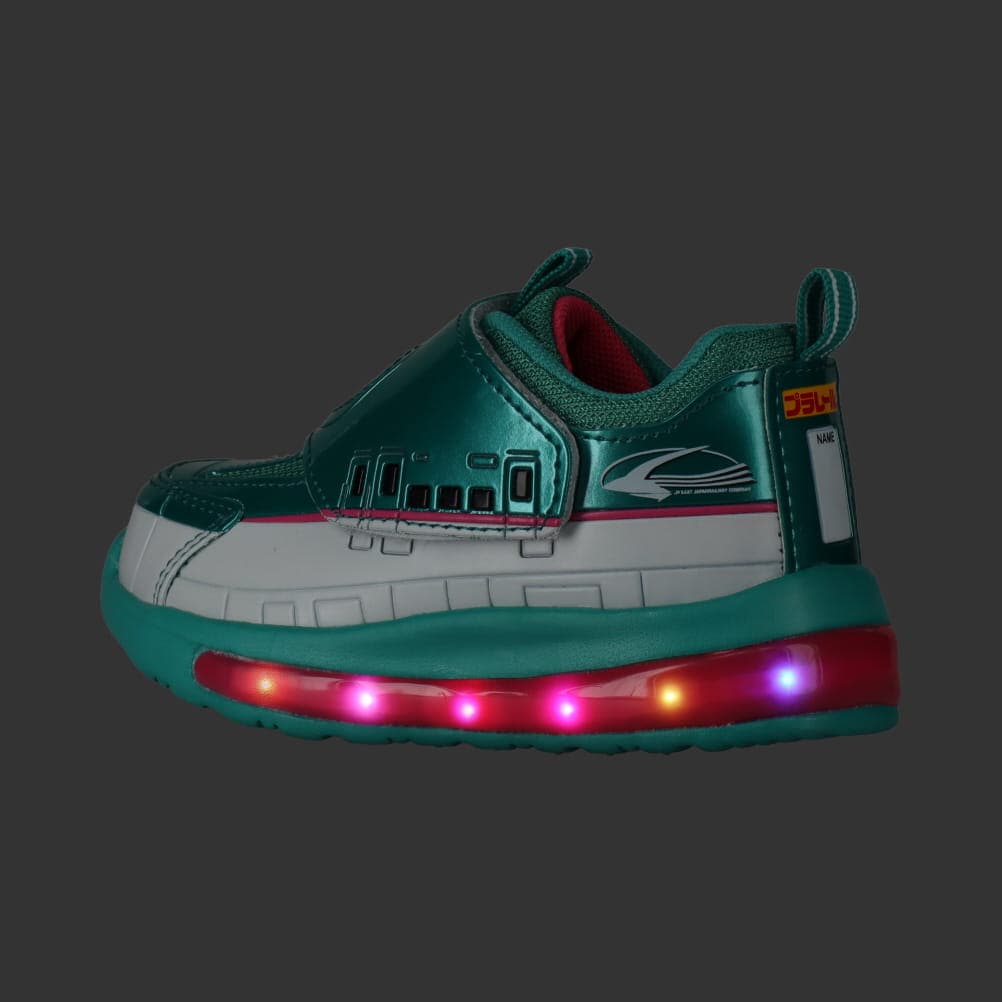 光るキャラクタースニーカー