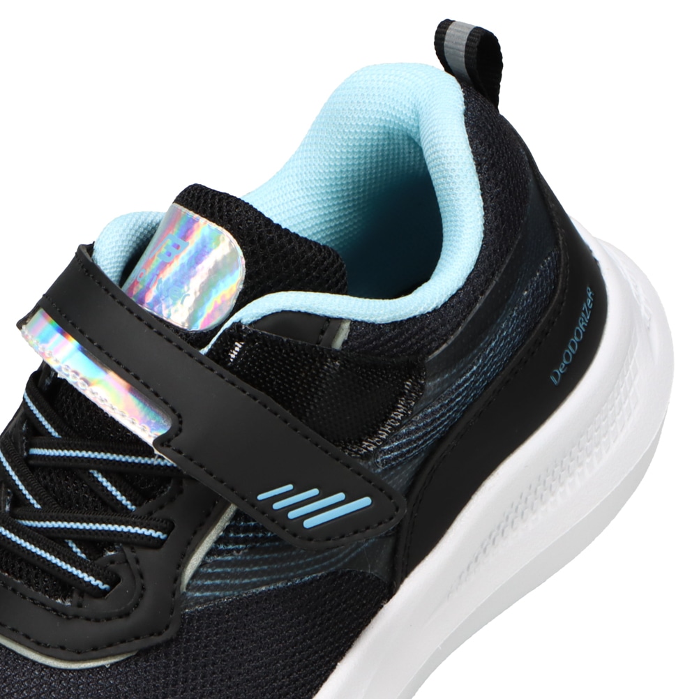 ランニングシューズ（ゴム紐＋ベルト）軽量【16.0cm～18.5cm】