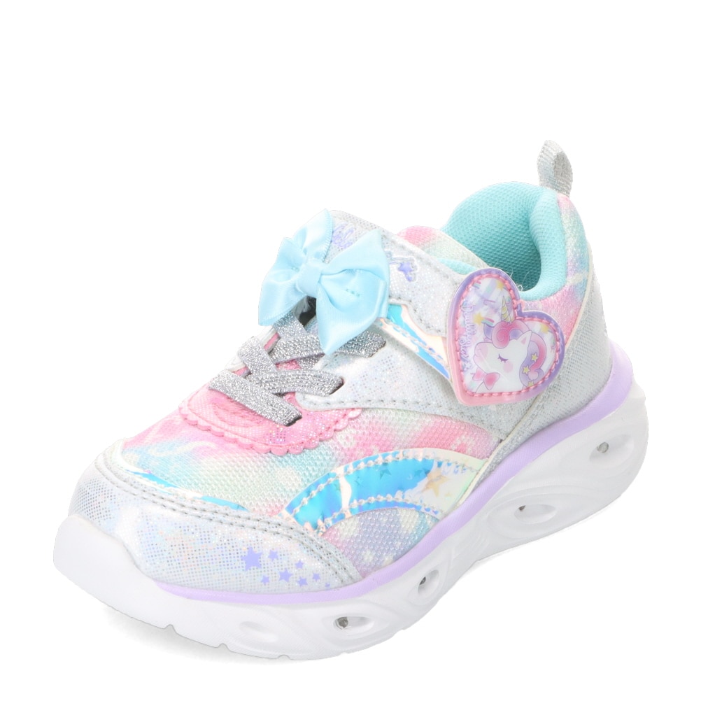 光るキッズスニーカー