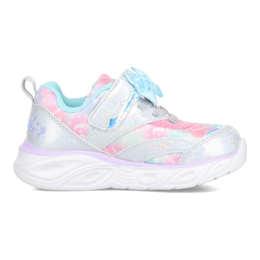 光るキッズスニーカー