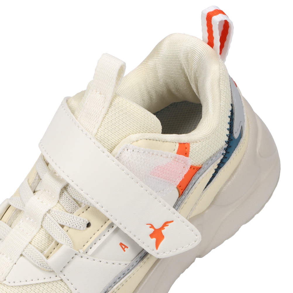 AKIII URBANTRACKER Jr