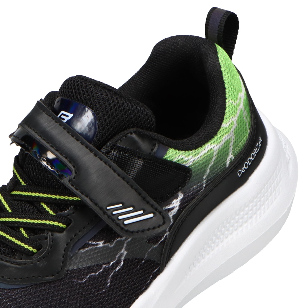 ランニングシューズ（ゴム紐＋ベルト）軽量 白底【19.0cm～24.5cm】