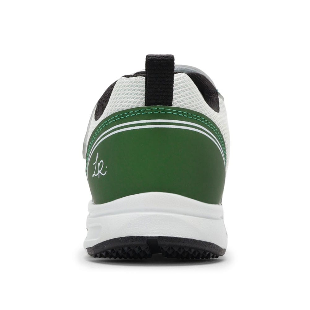 スポーツスニーカー