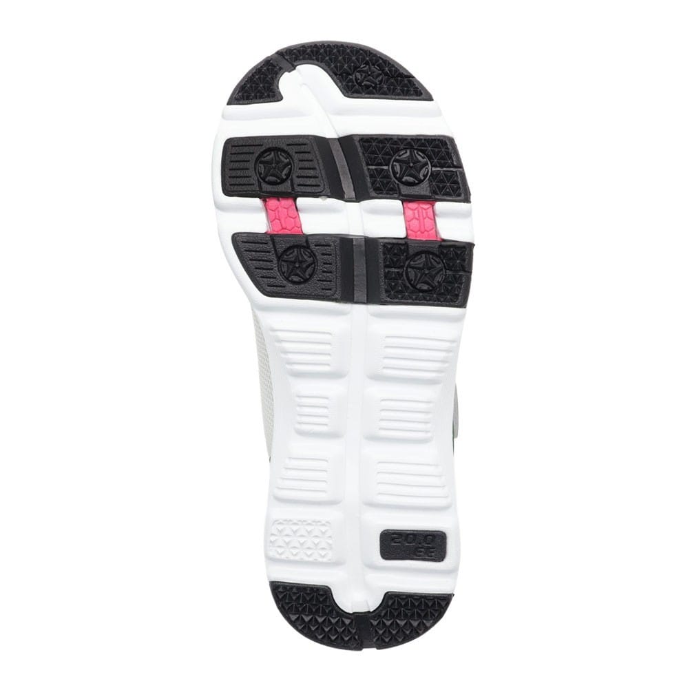 スポーツスニーカー