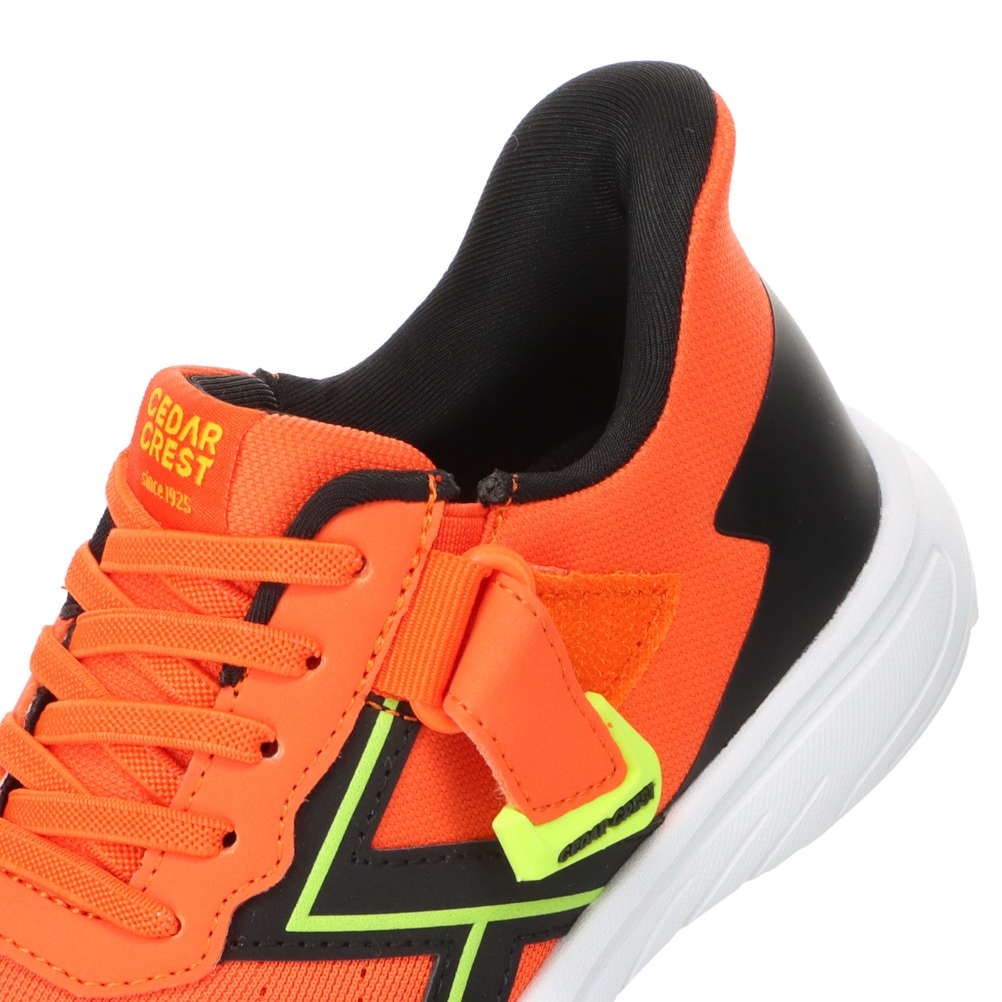 スパットシューズ（スニーカータイプ）