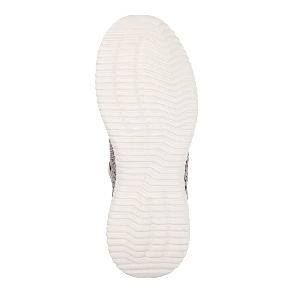 軽量スポーツシューズ