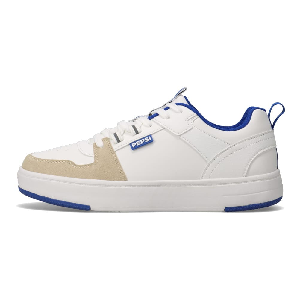 カジュアルスニーカー