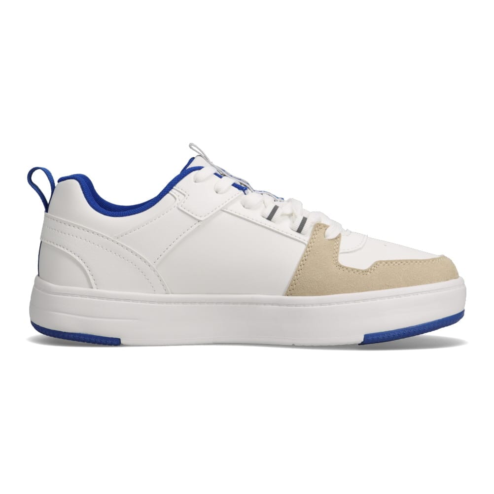 カジュアルスニーカー