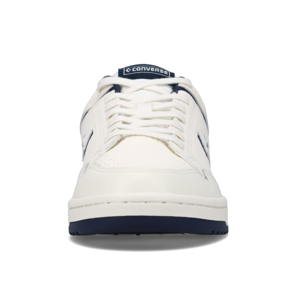 ローカットスニーカー