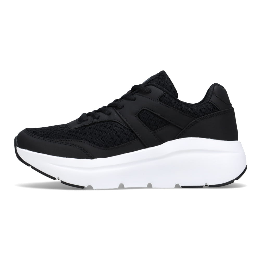 GAP ギャップ メッシュローカットスニーカー ブラック GAP ギャップ メッシュローカットスニーカー ブラック