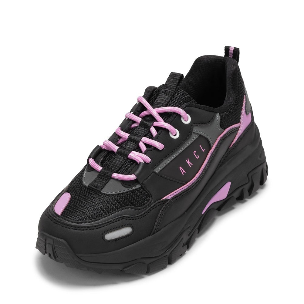 AKIII URBAN TRACKER
