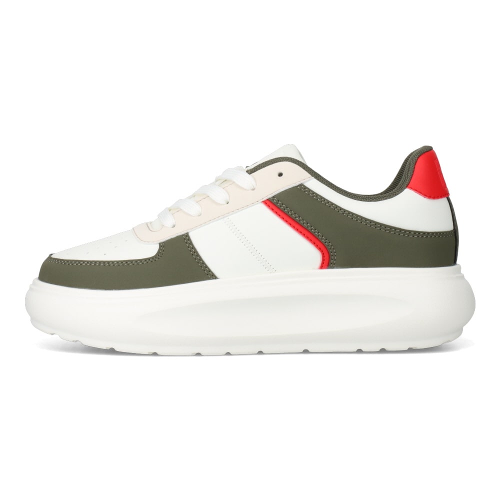 コートスニーカー